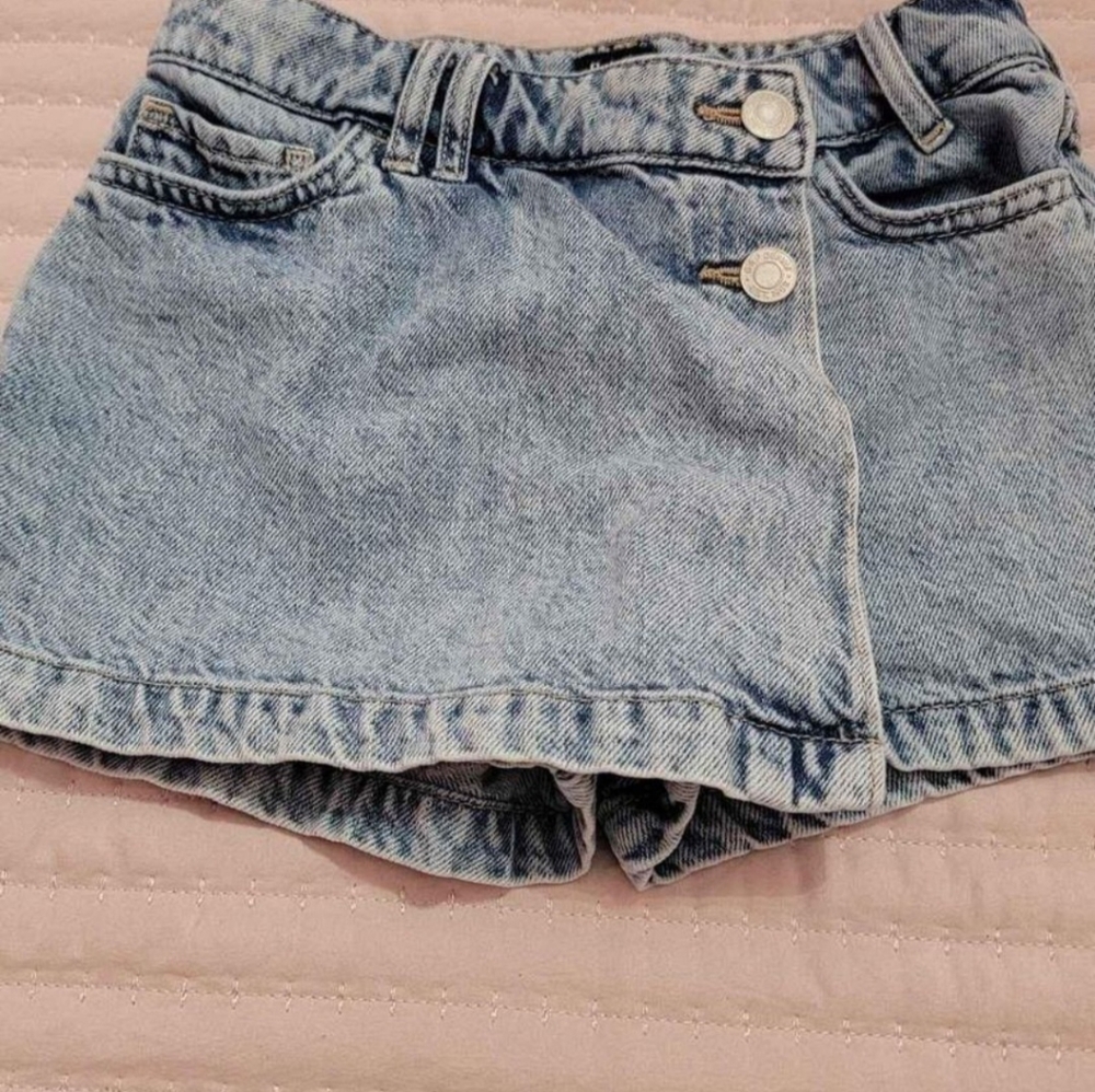 Gap skirt/short size 7